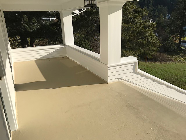 KiwiGrip used on a front porch