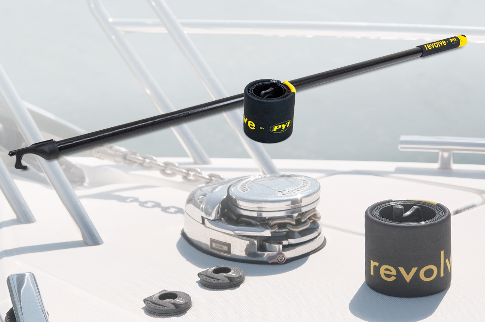 Revolve Boat Hook